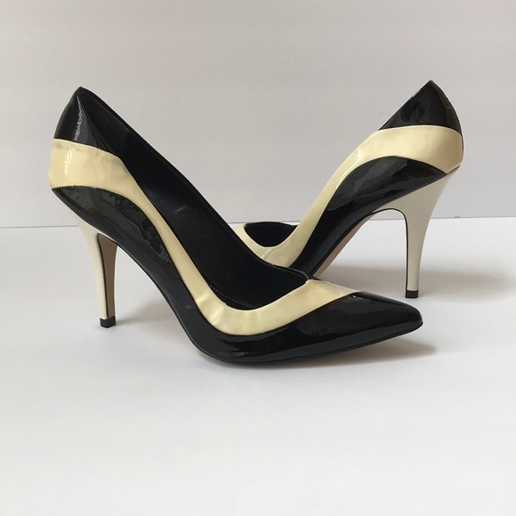 Nicole Miller Shoes - 🎉HOST PICK 🎉 Nicole Miller Heels